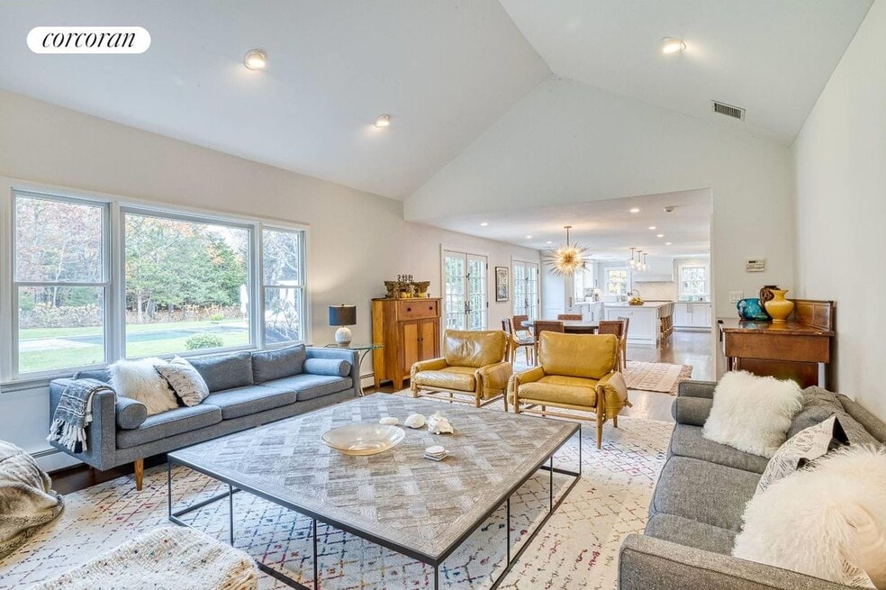 8 Cedar Haven Ln, Sag Harbor, NY 11963 - photo 1