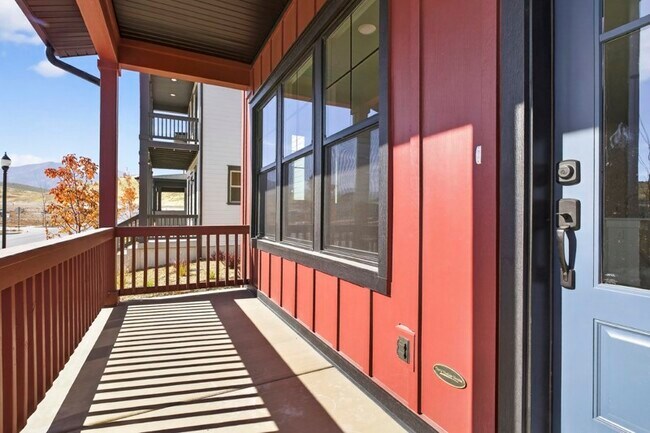 7232 W Terraine Rd, West Jordan, UT 84081 - photo 6