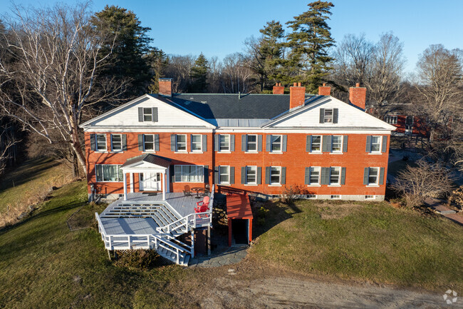 The Well School is a private, co-ed, independent day school in Manchester.