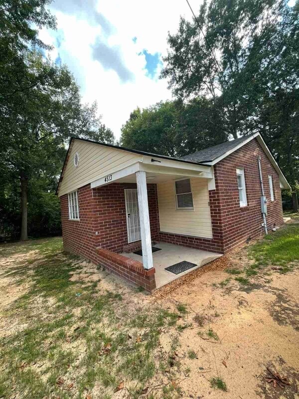 4513 Massey Rd, Macon, GA 31206 - photo 1