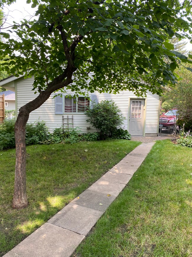 1508 N Broad St, Mankato, MN 56001 - photo 2