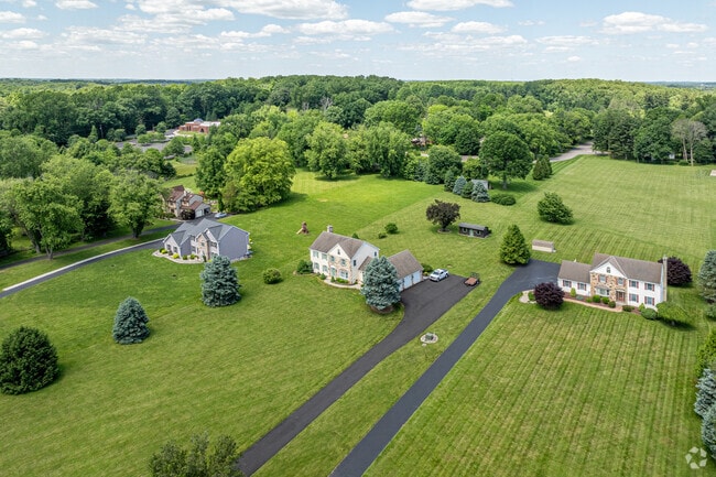 Many newer, larger homes have been built in Lima recently that occupy very large lots.