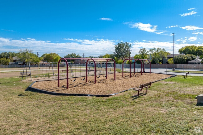 It has a student-teacher ratio of 13 to 1.