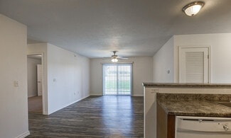 5612 N 17th St, Ozark, MO 65721