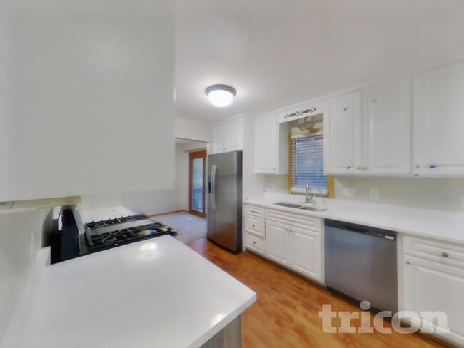 6928 45th Place N, Minneapolis, MN 55428 - photo 6