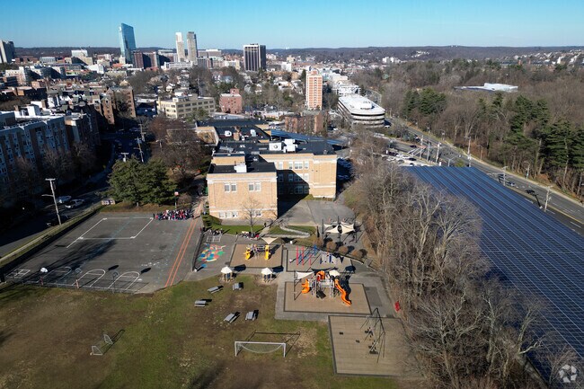 Mamaroneck Avenue School has many play areas for students.