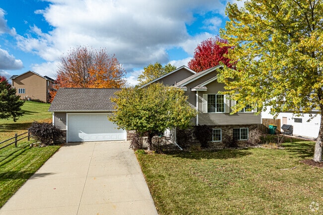 Newer Pine Island homes often range from $300k to $600k.