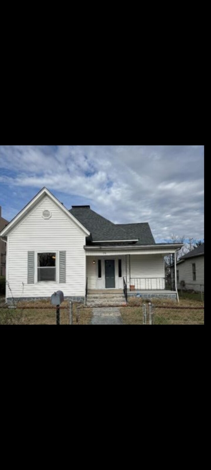 216 Wilson Ave, Johnson City, TN 37604 - photo 1