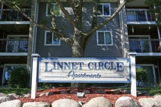 10385 Linnet Cir NW, Coon Rapids, MN 55433