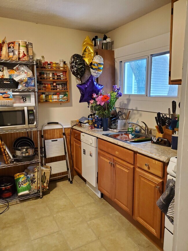 17 Bay St unit 3R, Cambridge, MA 02139 - photo 4