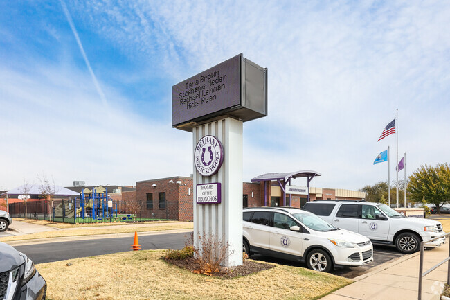 Earl Harris Elementary has a clean campus.