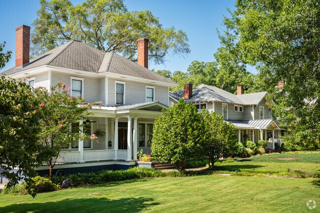Large traditional homes can be found all through the Hampton Heights.