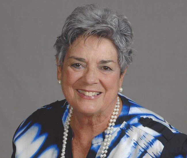 Pauline de Beche Diaz