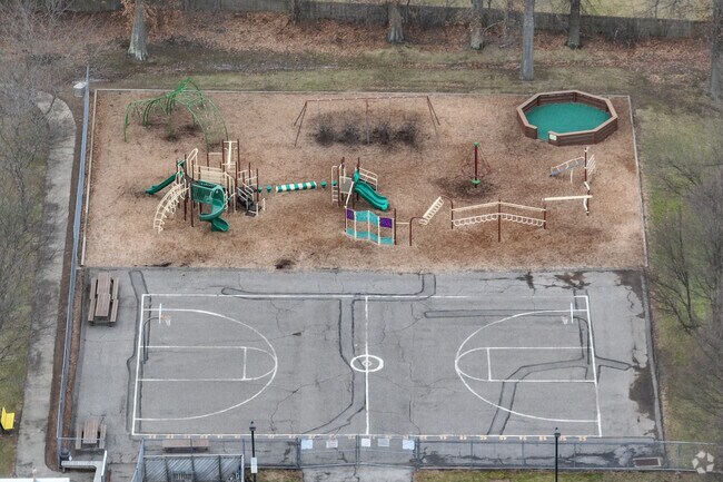 Ingomar Elementary School has a playground for students to enjoy.