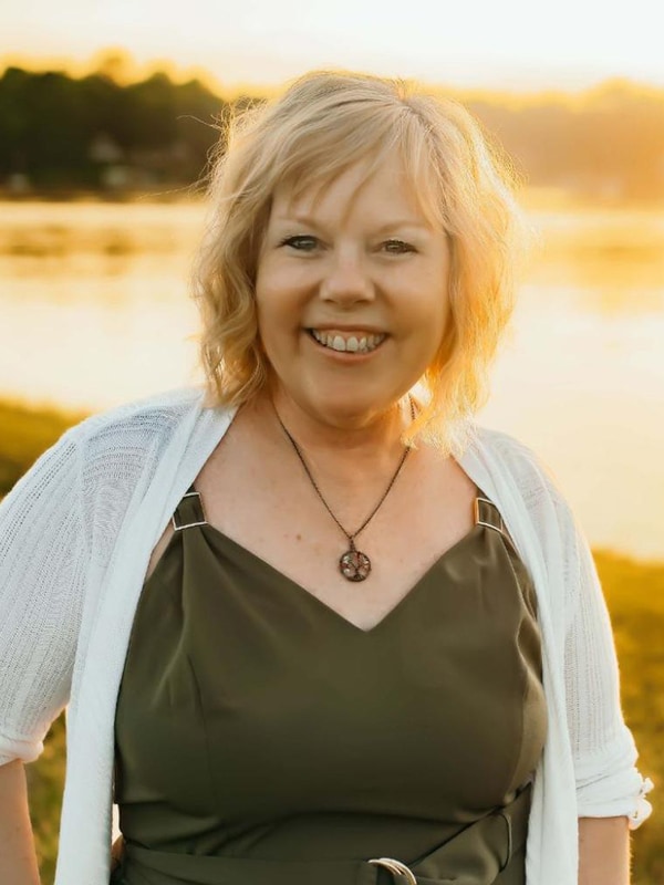 Susan Apple