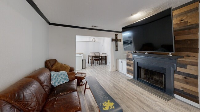 2071 Brian Way, Decatur, GA 30033 - photo 2