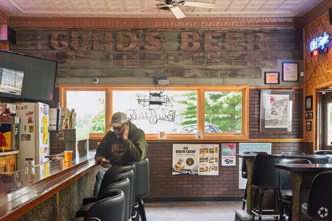 Bluffside Tavern is the perfect neighhood spot to grab a beverage and catch a game.