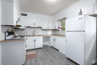 3615 Yarbrough Ave, Winston-Salem, NC 27106