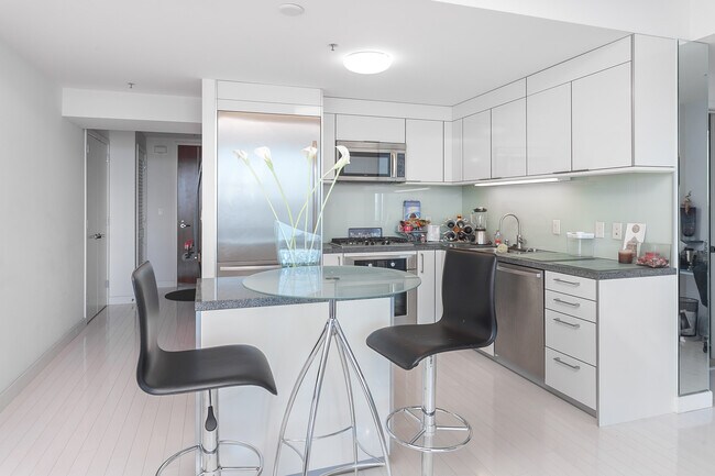 The Infinity unit D29C, San Francisco, CA 94105 - photo 7