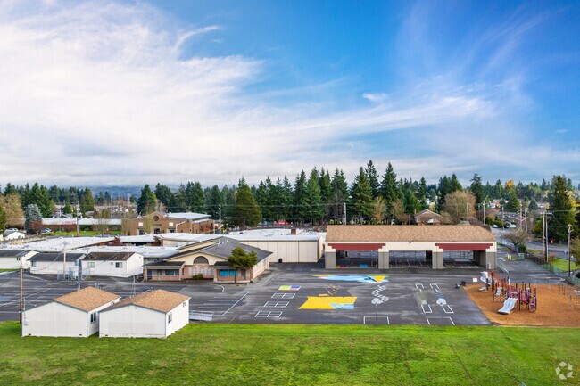 Emerson Elementary in Pinehurst earns a B-minus on the Niche score.