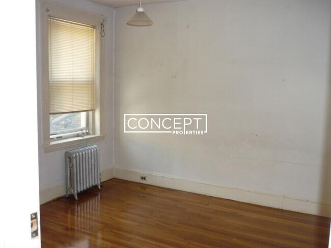 237 Freeman St unit 2, Brookline, MA 02446 - photo 4