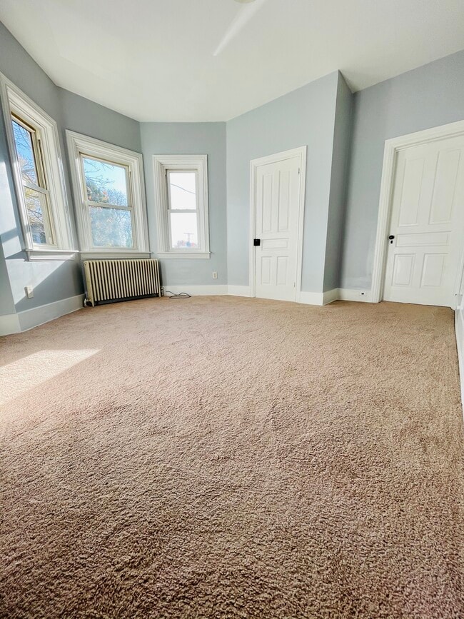 33 Linden Ave unit 2nd Fl, Red Lion, PA 17356 - photo 4