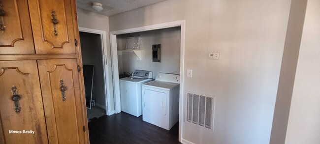 1603 N Main St unit B, Anderson, SC 29621 - photo 6