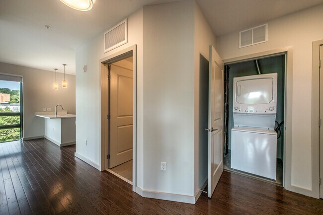 24 Marion St unit 404, Brookline, MA 02446 - photo 6