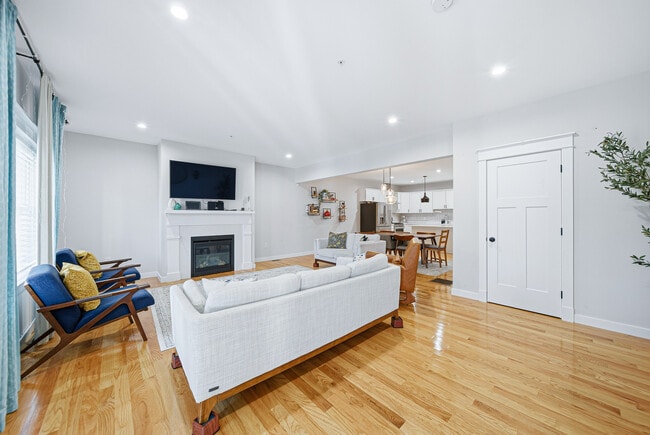 182 Main St, Acton, MA 01720 - photo 2