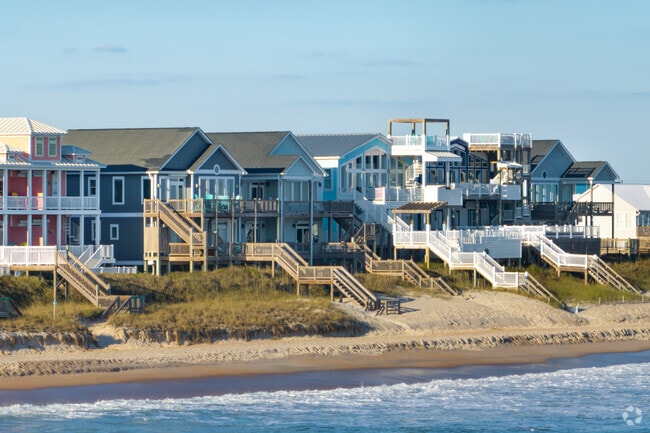 Coastal charm meets ocean views in Surf City