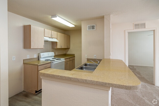 Madison Manor, Jacksonville, FL 32216 - photo 7