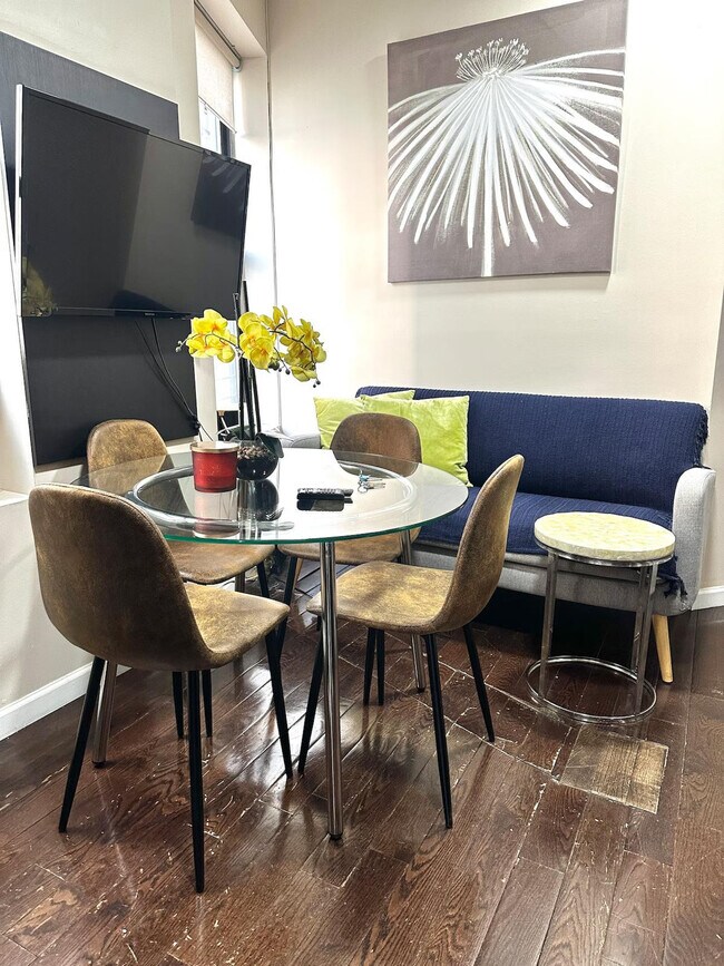 5 W 101st St unit ID1031986P, New York, NY 10025 - photo 2