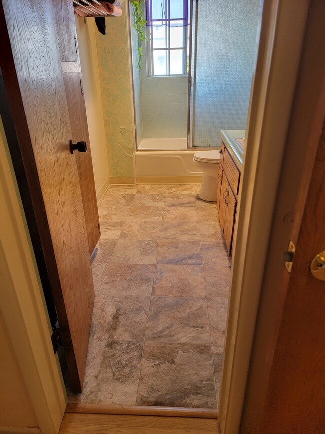 2239 N Frederic St unit Find your Zen Burban, Burbank, CA 91504 - photo 5