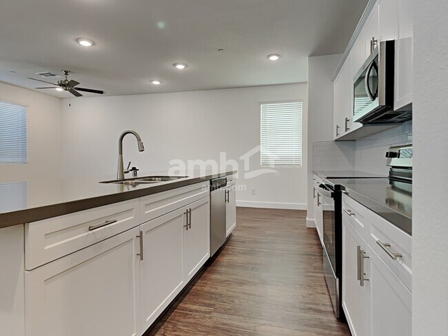 3333 Blodwen St, Las Vegas, NV 89129 - photo 4