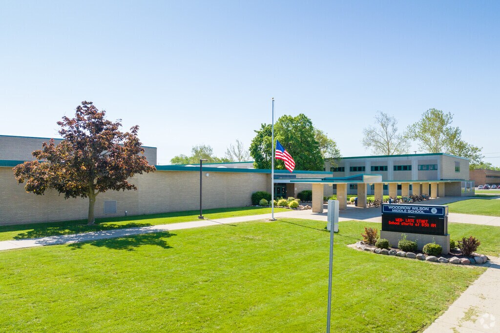 Woodrow Wilson Middle School is a public institution.
