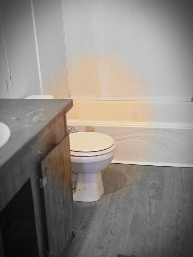 467 Paul St, Laurens, SC 29360 - photo 6