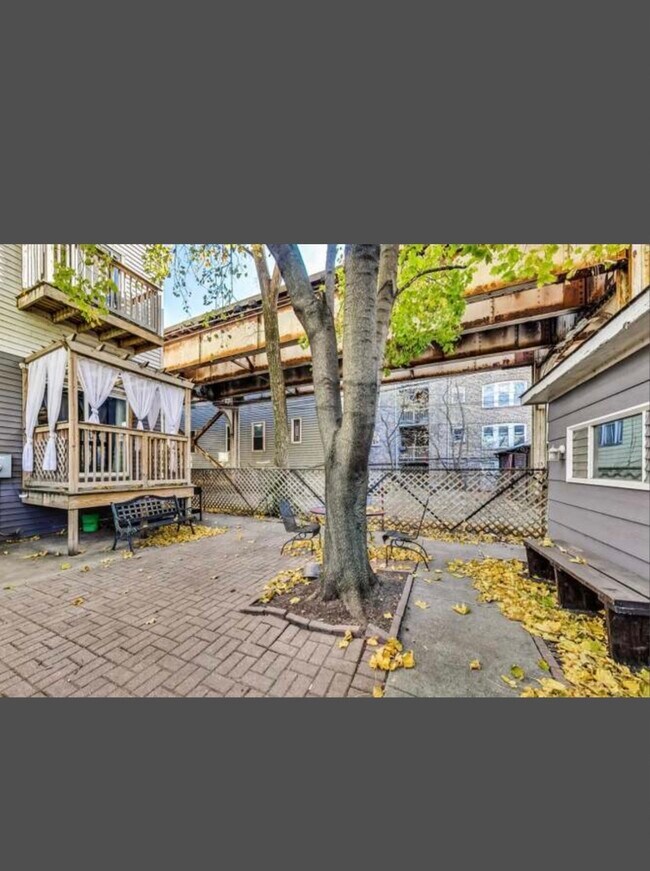 3412 N Janssen Ave unit 1, Chicago, IL 60657 - photo 2