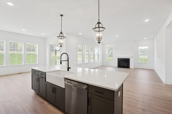 6871 Smith Ct, Bethlehem, PA 18017 - photo 6