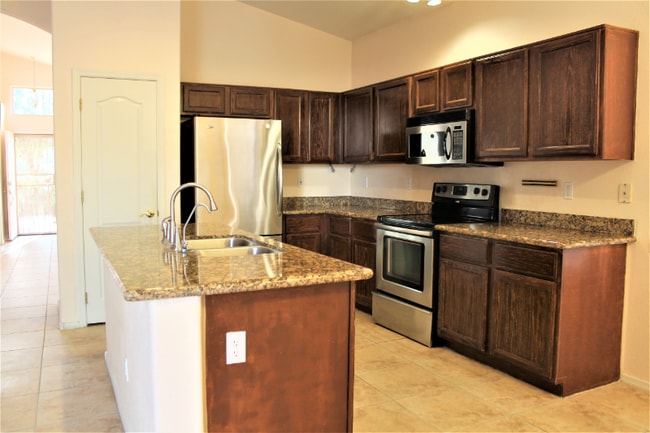 5360 N Placita Los Arbustos, Tucson, AZ 85750 - photo 7