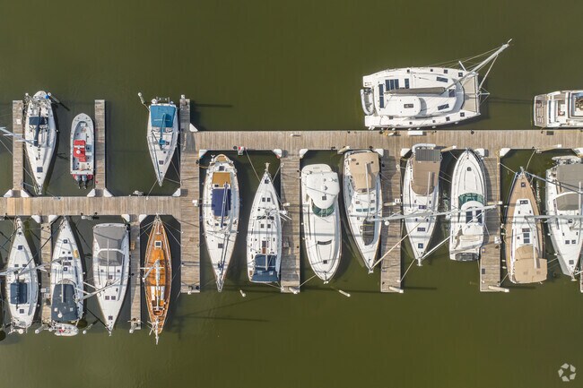 Kemah Marina is a premier Texas Gulf Coast boating destination offering world-class amenities.