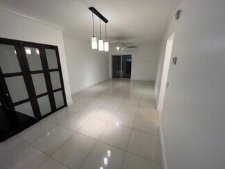 1560 NE 127th St Unit 113, North Miami, FL 33161