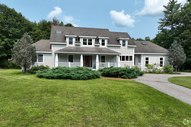 More modern homes are popping up in Webster everyday.