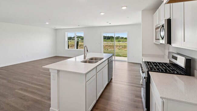 3535 Richardson Cir, Yorkville, IL 60560 - photo 6