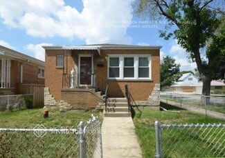 6200 S Meade Ave, Chicago, IL 60638