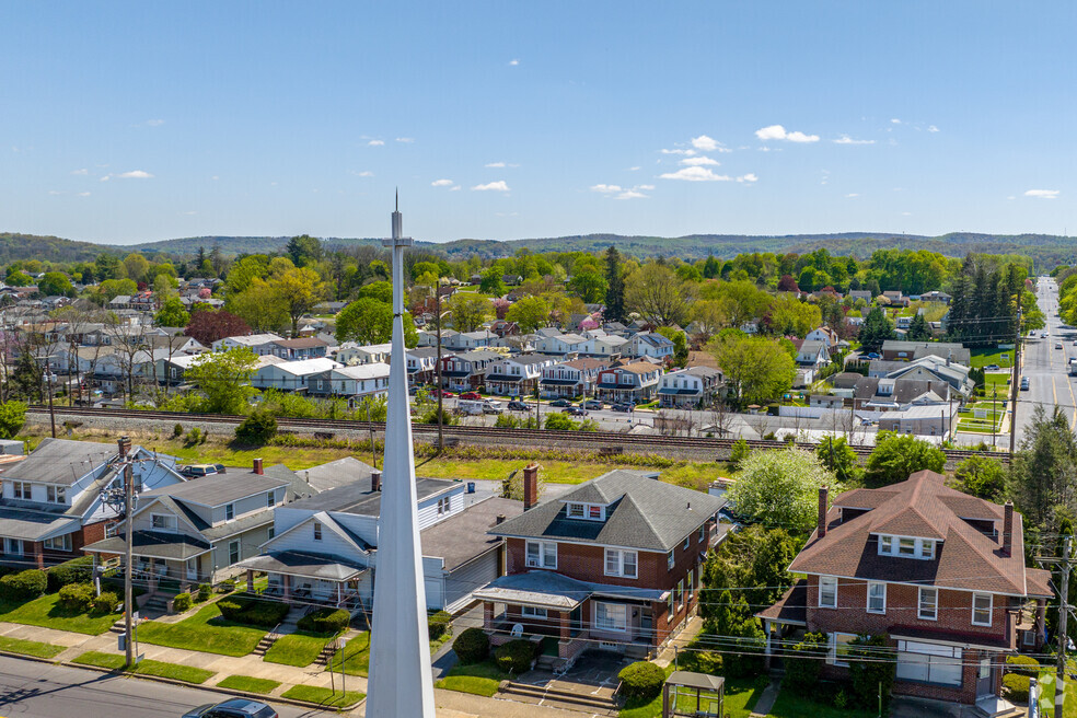 NH_West Lawn_565082_P2_V1