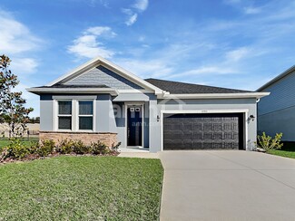 37703 Dusty Saddle Ln, Zephyrhills, FL 33541