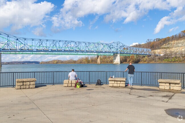 Ashland City Center combines a close proximity to amenities with a small-town vibe.