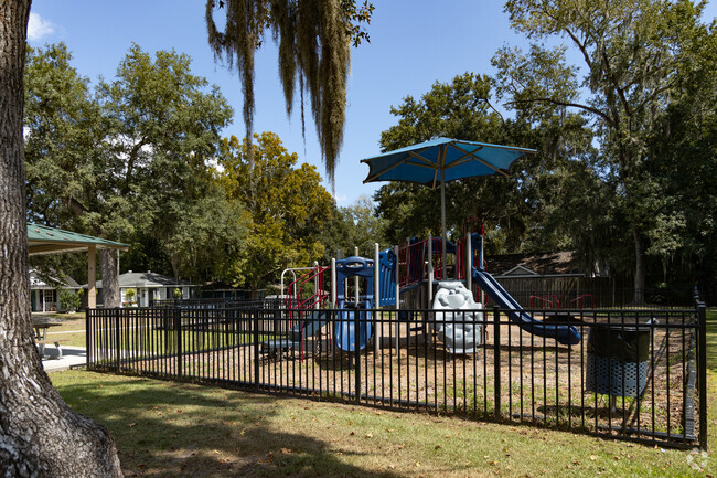 Edgemere/Sackville Neighborhood Park offers a playground for the kids of Edgemere to explore.