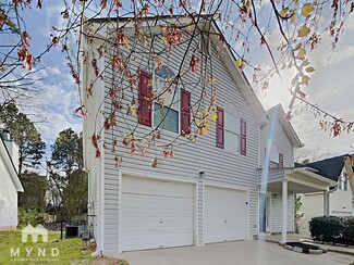 2892 Two Lakes Cir, College Park, GA 30349