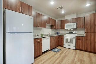 6775 N 67th Ave, Glendale, AZ 85301